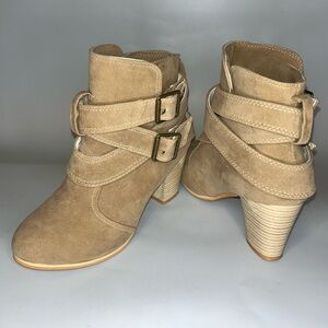 Unworn unbranded heeled booties